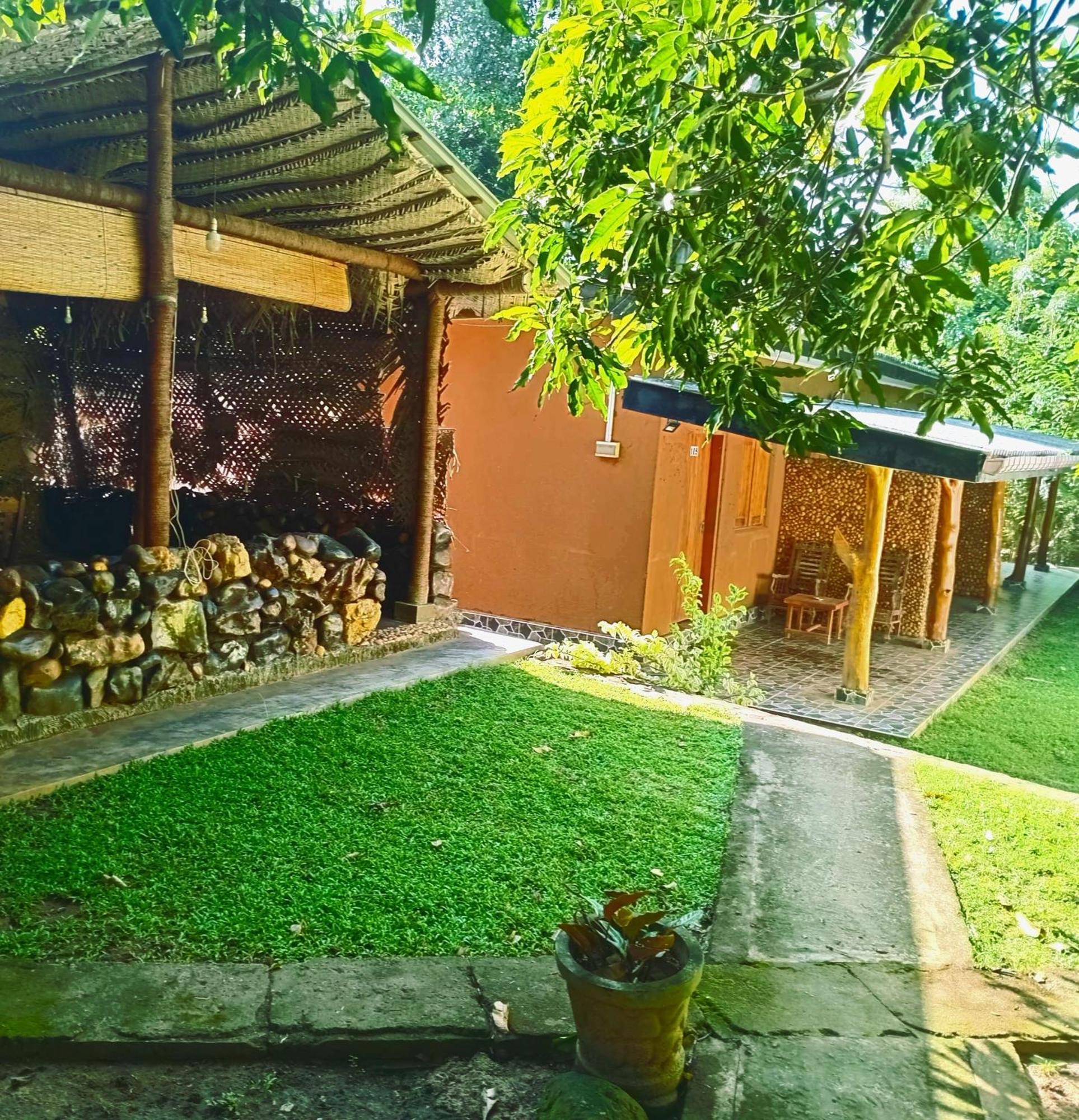 Elephant Paradise Safari Bungalow Удавалаве Экстерьер фото